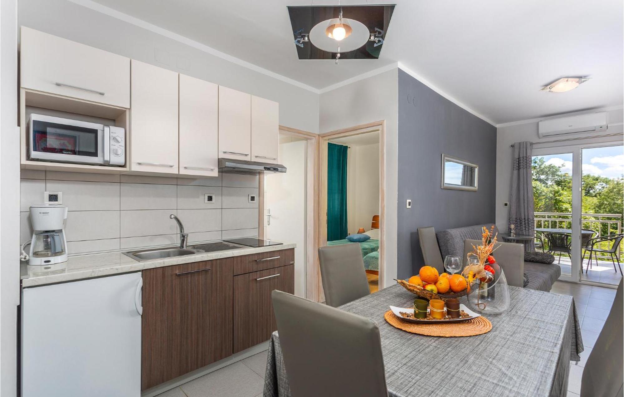 Beautiful Apartment In Pinezici With Wifi Eksteriør billede