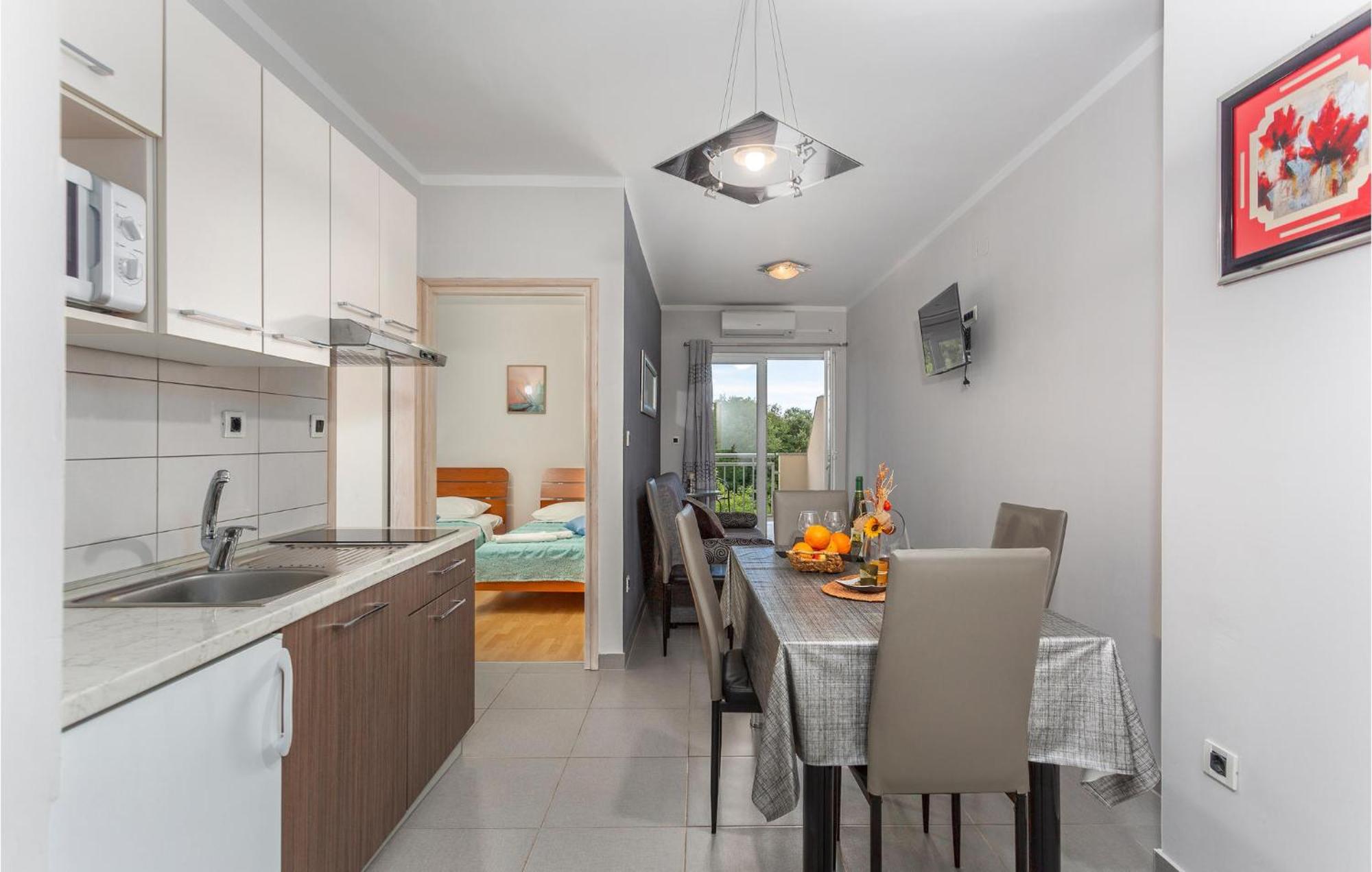 Beautiful Apartment In Pinezici With Wifi Eksteriør billede